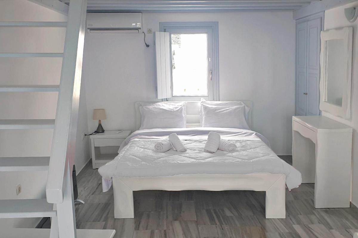 Phaos Santorini Suites Imerovigli  Exterior foto